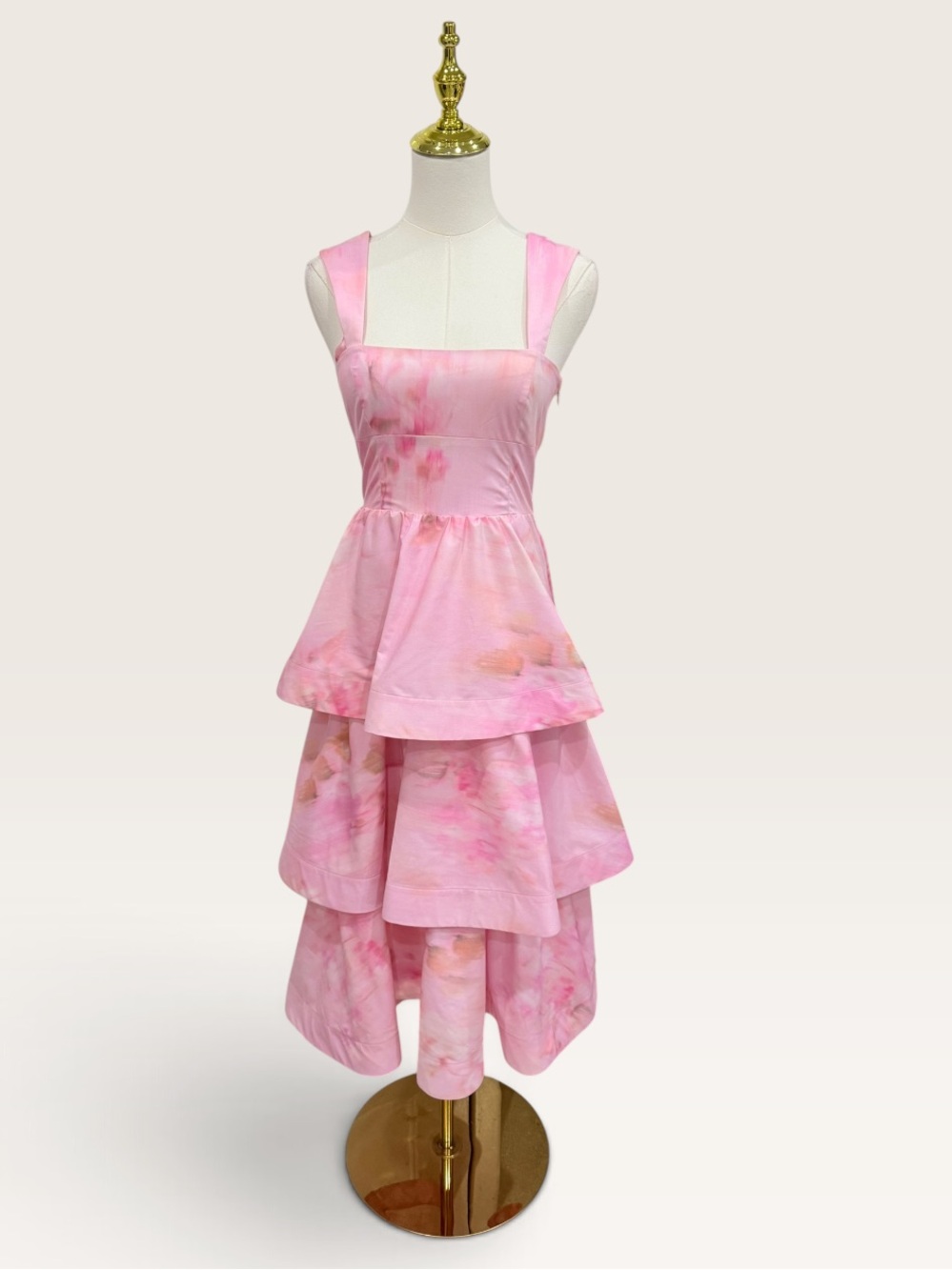 Gianni Bini x Shea Leigh Mills Dolly Printed Sateen Tiered Midi Dress Pink NWT
